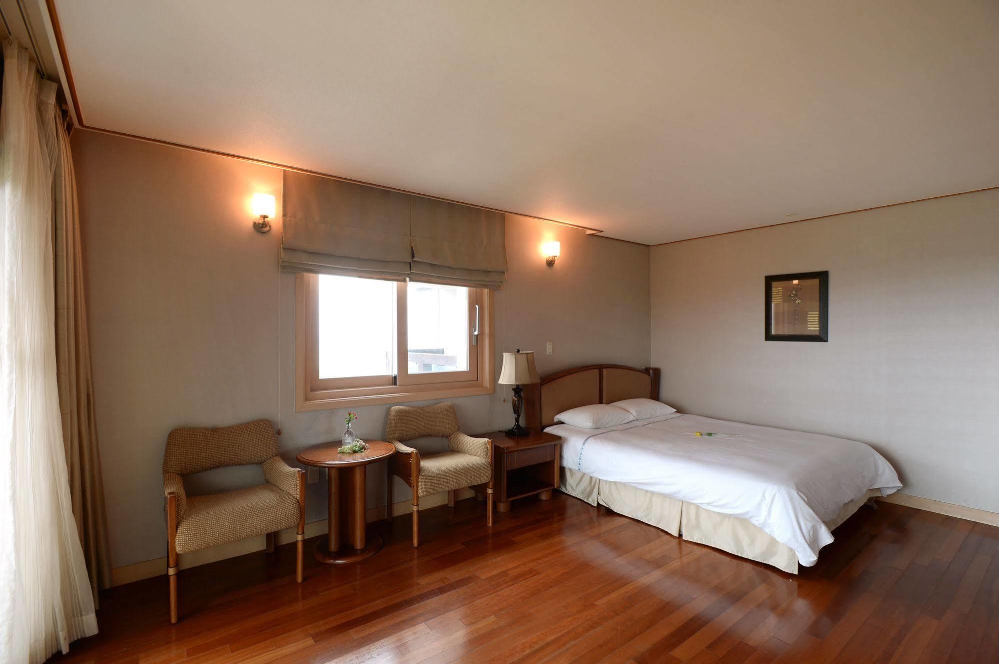 Minitel Soul Hotel Szogüpho Kültér fotó
